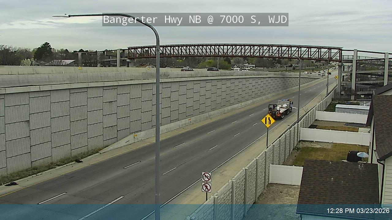Bangerter Hwy / SR-154 NB @ 7000 S, WJD live webcam