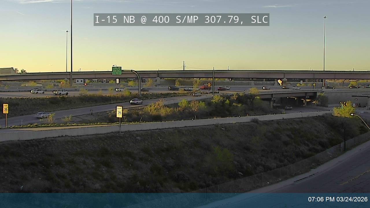 I-15 NB @ 400 S / MP 307.79, SLC live webcam