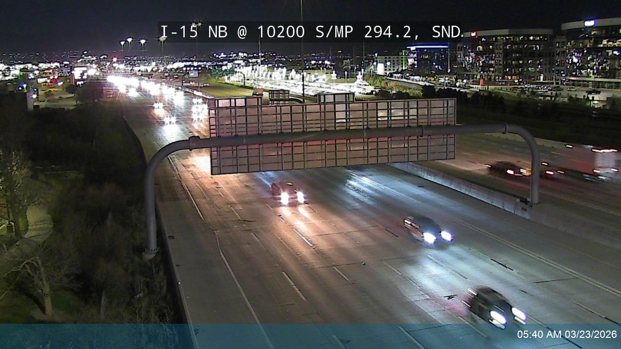 I-15 NB @ 10200 S / MP 294.2, SND live webcam