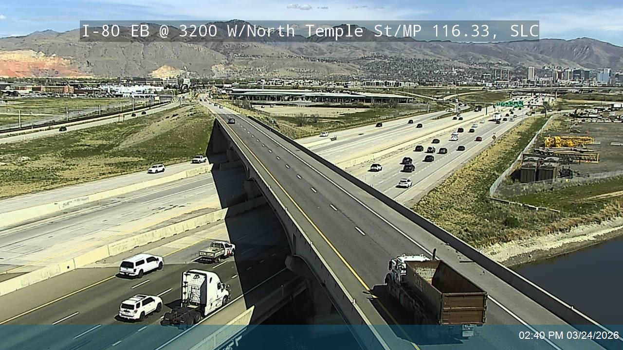 I-80 EB @ 3200 W / North Temple St / MP 116.33, SLC live webcam