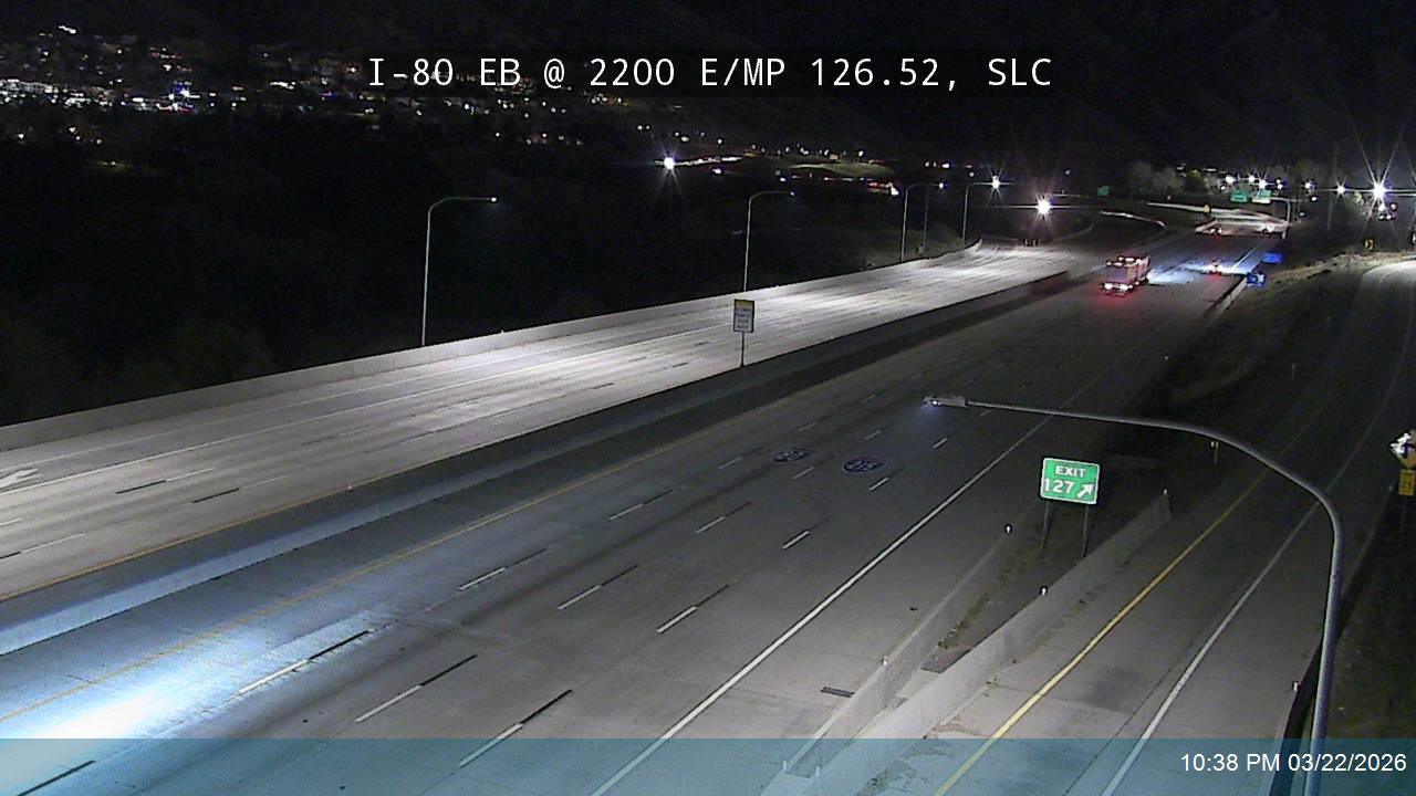 I-80 EB @ 2200 E / MP 126.52, SLC live webcam