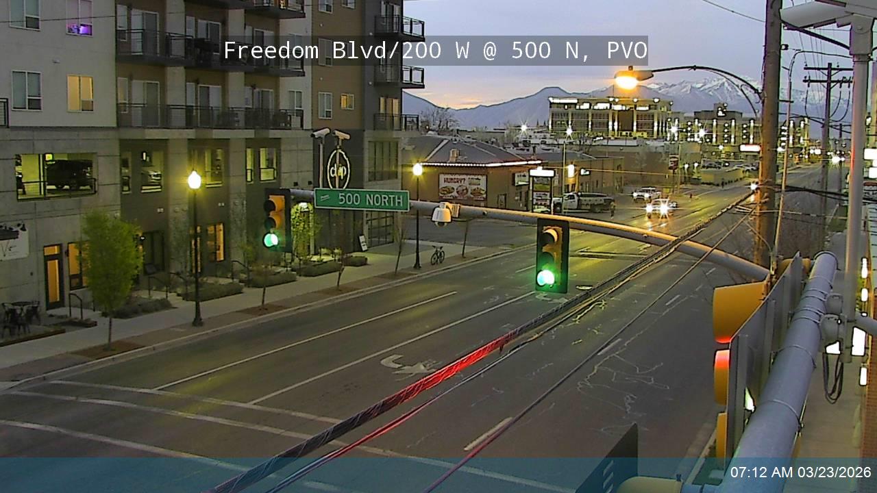 Freedom Blvd / 200 W @ 500 N, PVO live webcam