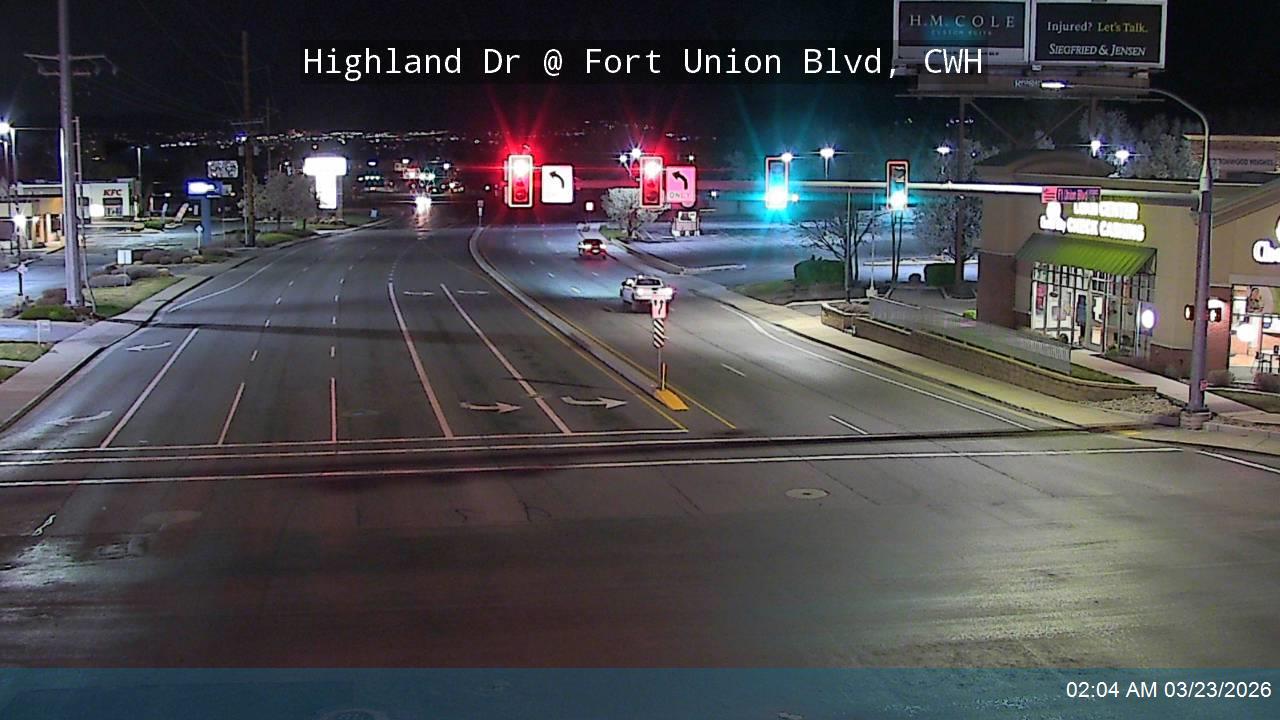 Highland Dr / 2000 E @ Fort Union Blvd / 7000 S, CWH live webcam