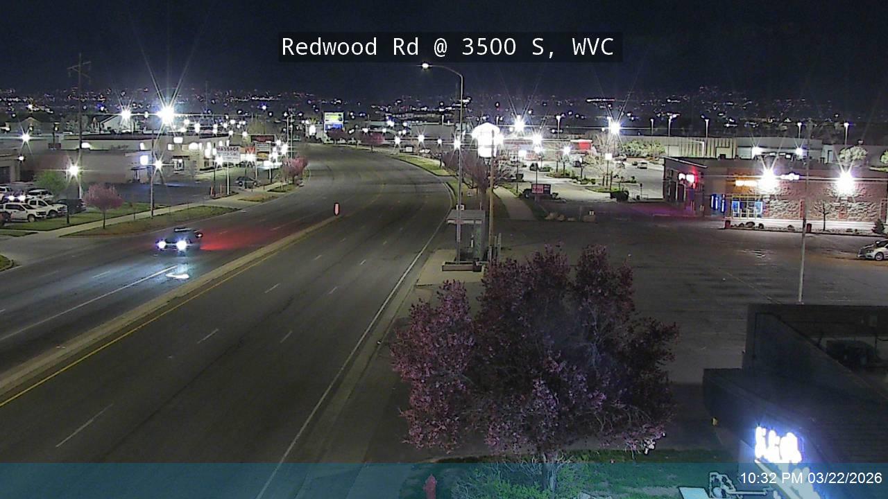 Redwood Rd / SR-68 @ 3500 S / SR-171, WVC live webcam