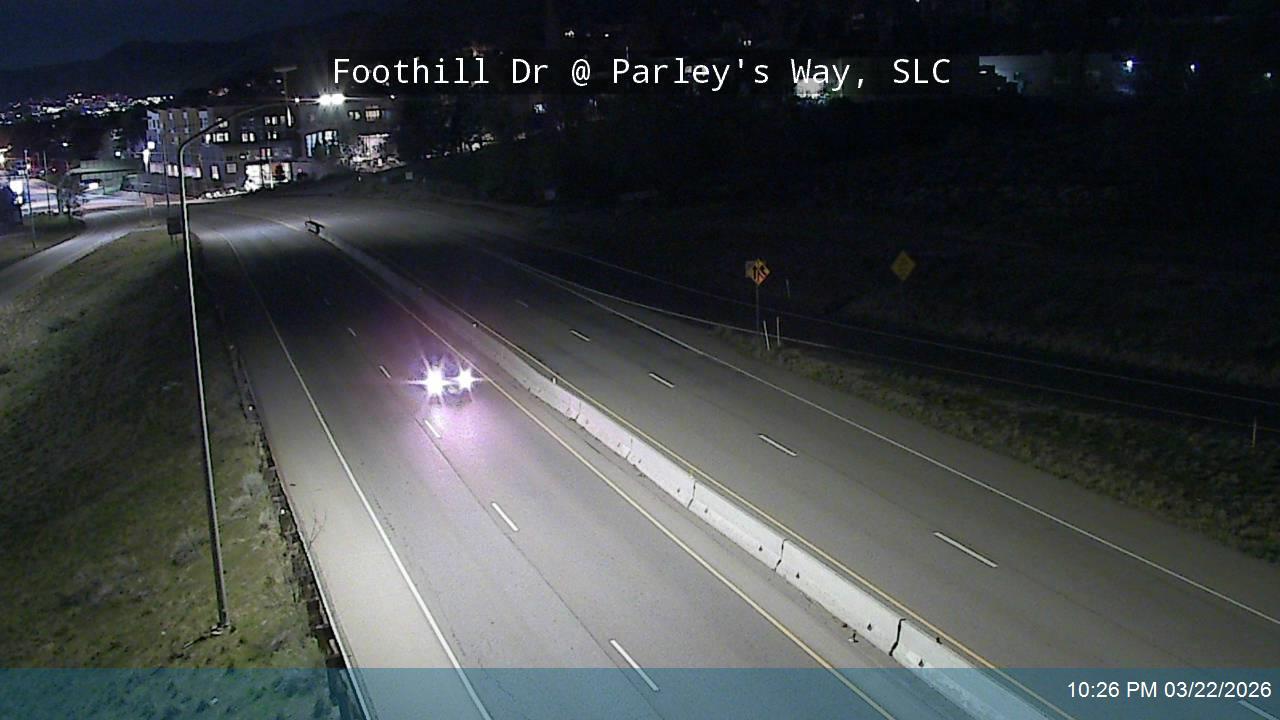 Foothill Dr / SR-186 @ Parleys Way, SLC live webcam
