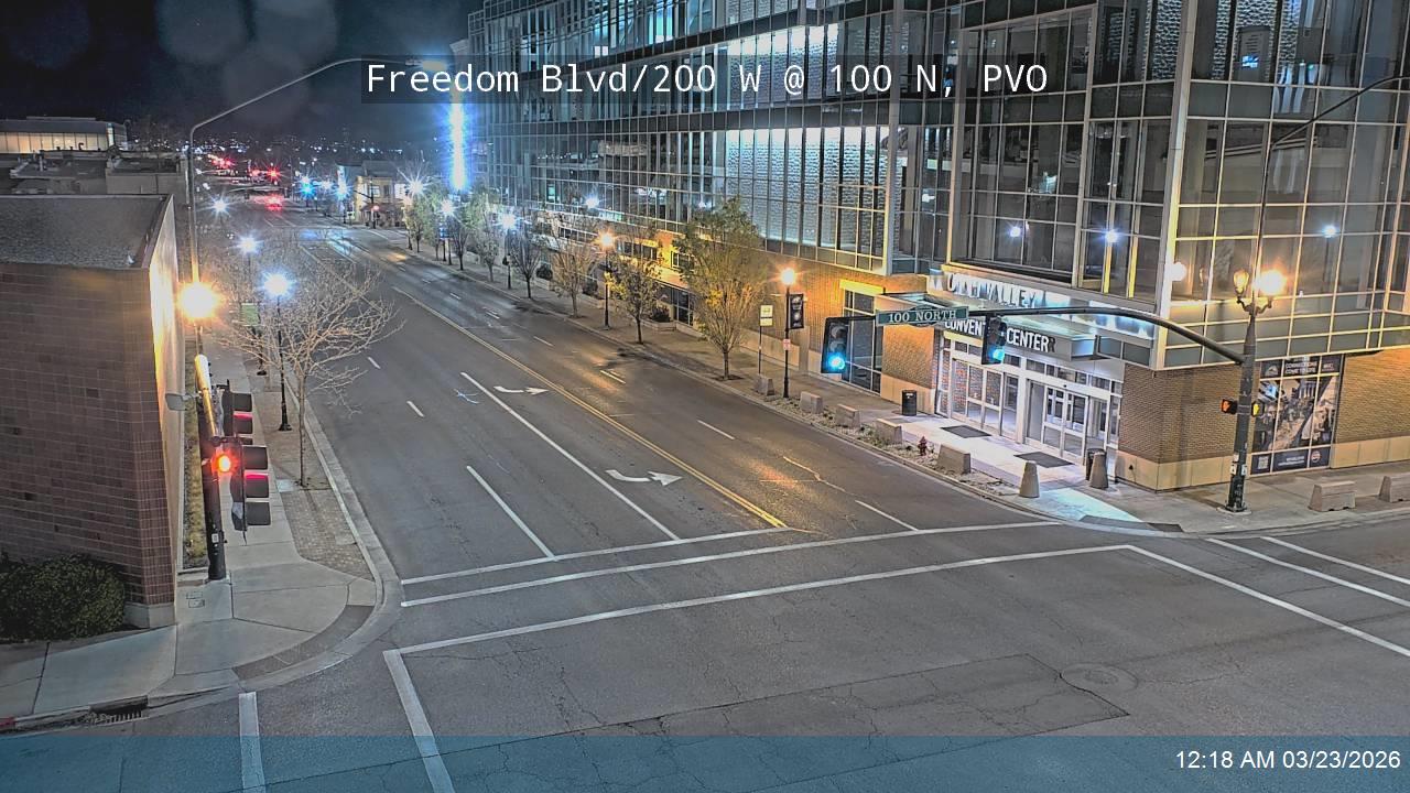 Freedom Blvd / 200 W @ 100 N, PVO live webcam