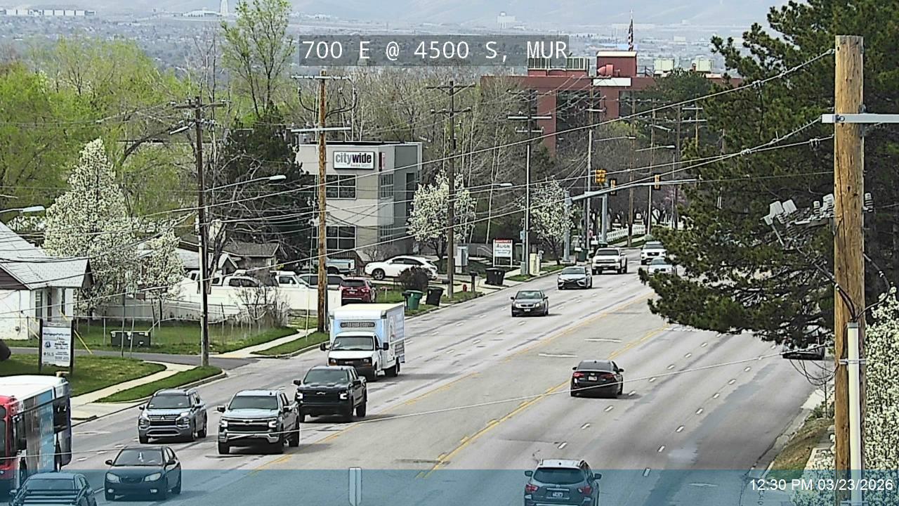 700 E / SR-71 @ 4500 S / SR-266, MUR live webcam