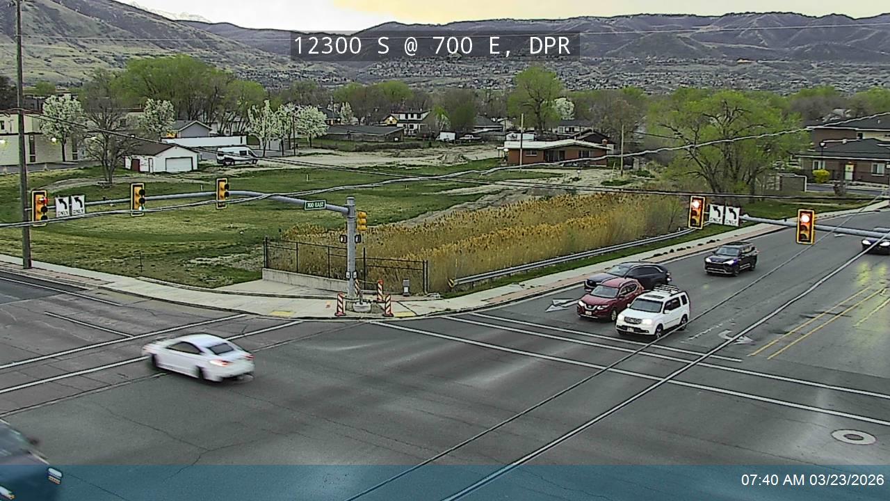 12300 S / SR-71 @ 700 E / SR-71, DPR live webcam