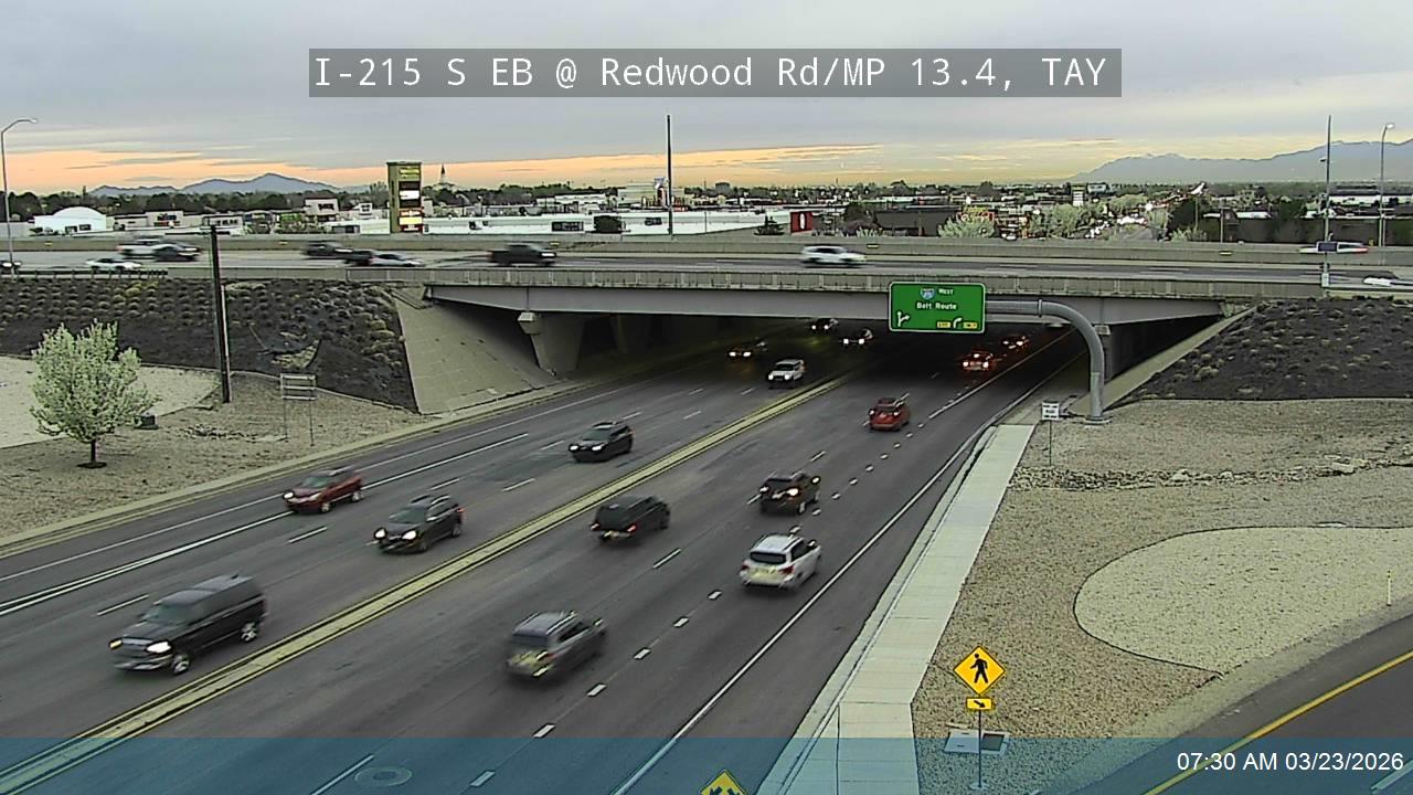 I-215 S EB @ Redwood Rd / SR-68 / MP 13.4, TAY live webcam
