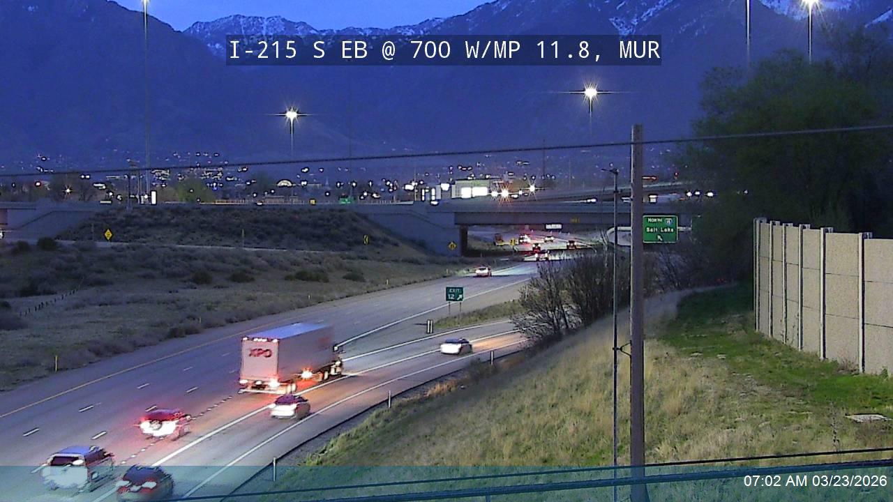 I-215 S EB @ 700 W / MP 11.8, MUR live webcam