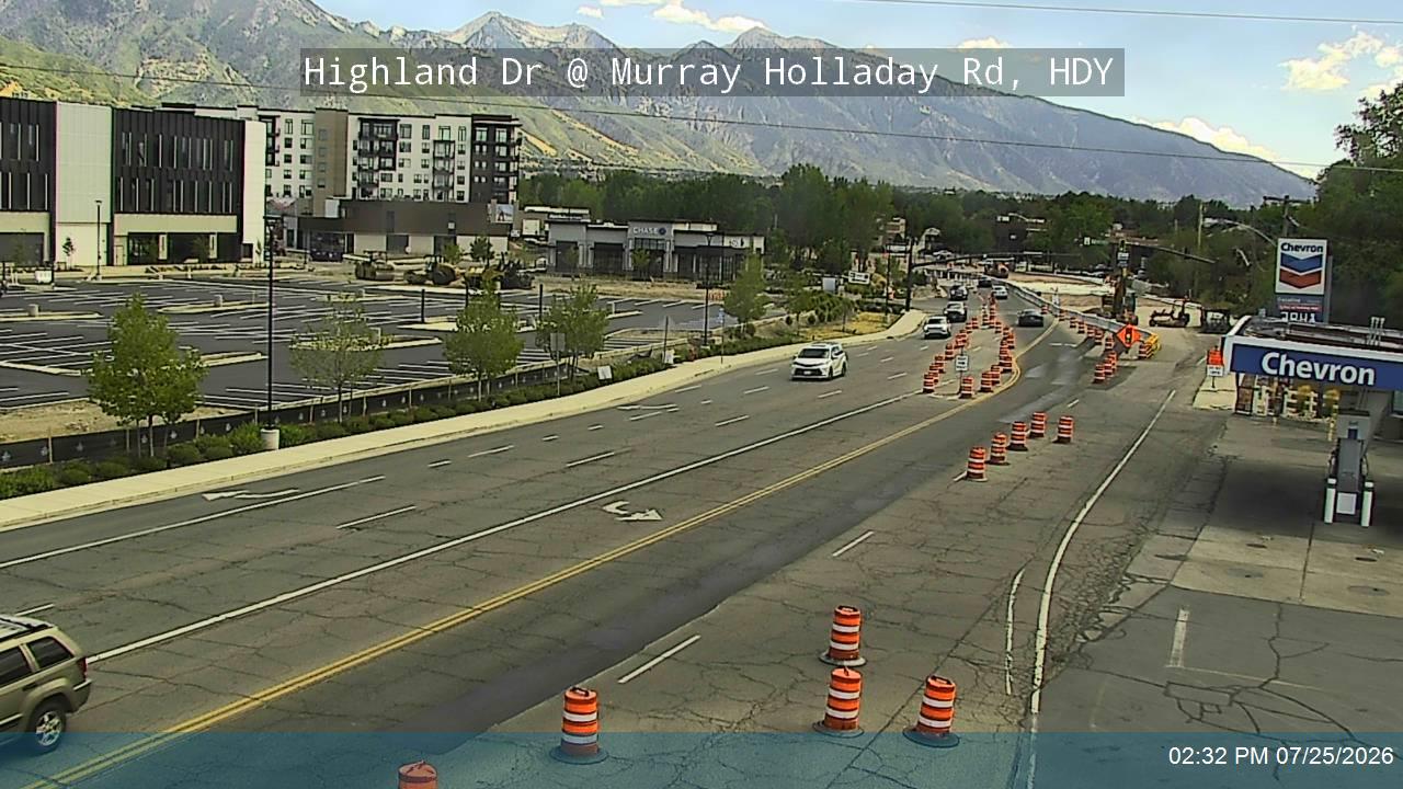 Live UDOT traffic camera: Highland Dr / 1830 E @ Murray Holladay Rd / 4780 S, HDY