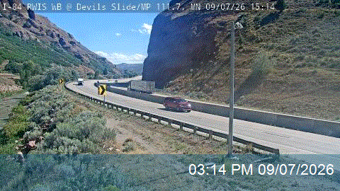 I-84 RWIS WB @ Devils Slide / MP 111.74, MN road camera