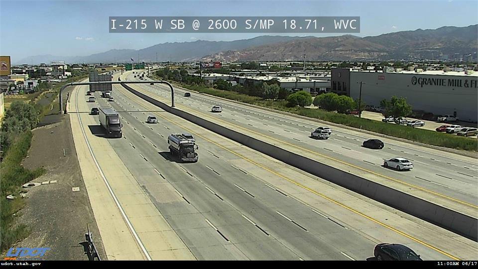 I-215 W SB @ 2600 S / MP 18.71, WVC